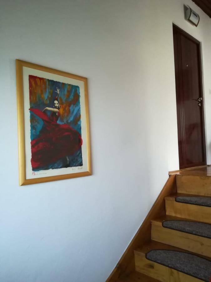 Apartment Arya โคเรนนิซา ภายนอก รูปภาพ